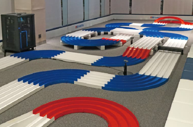 ミニ四駆トーナメントのコース画像